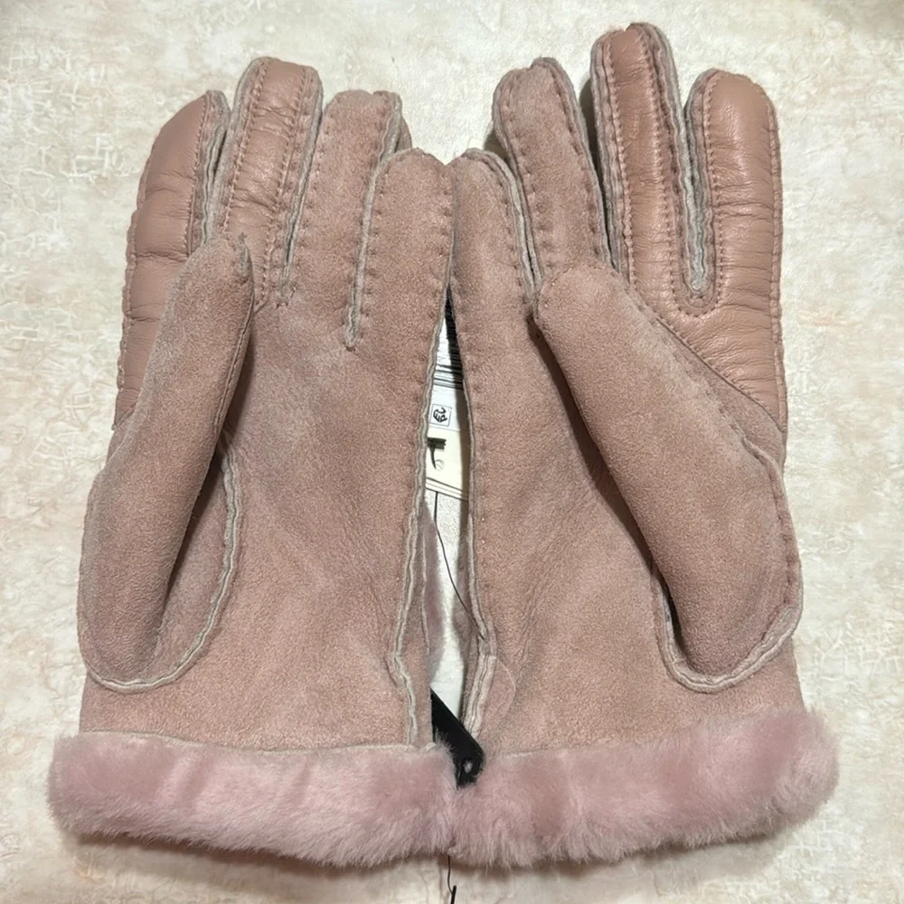 UGG, Sheepskin Exposed Seam Glove, Pink, NEW!!